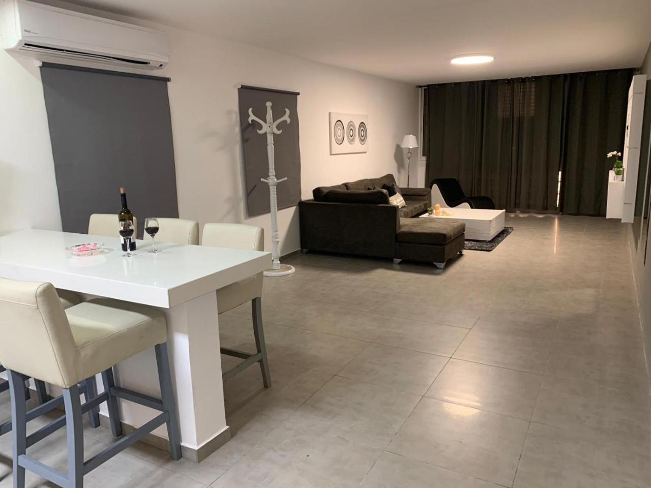 Spat Apartments Bat Yam Eksteriør bilde