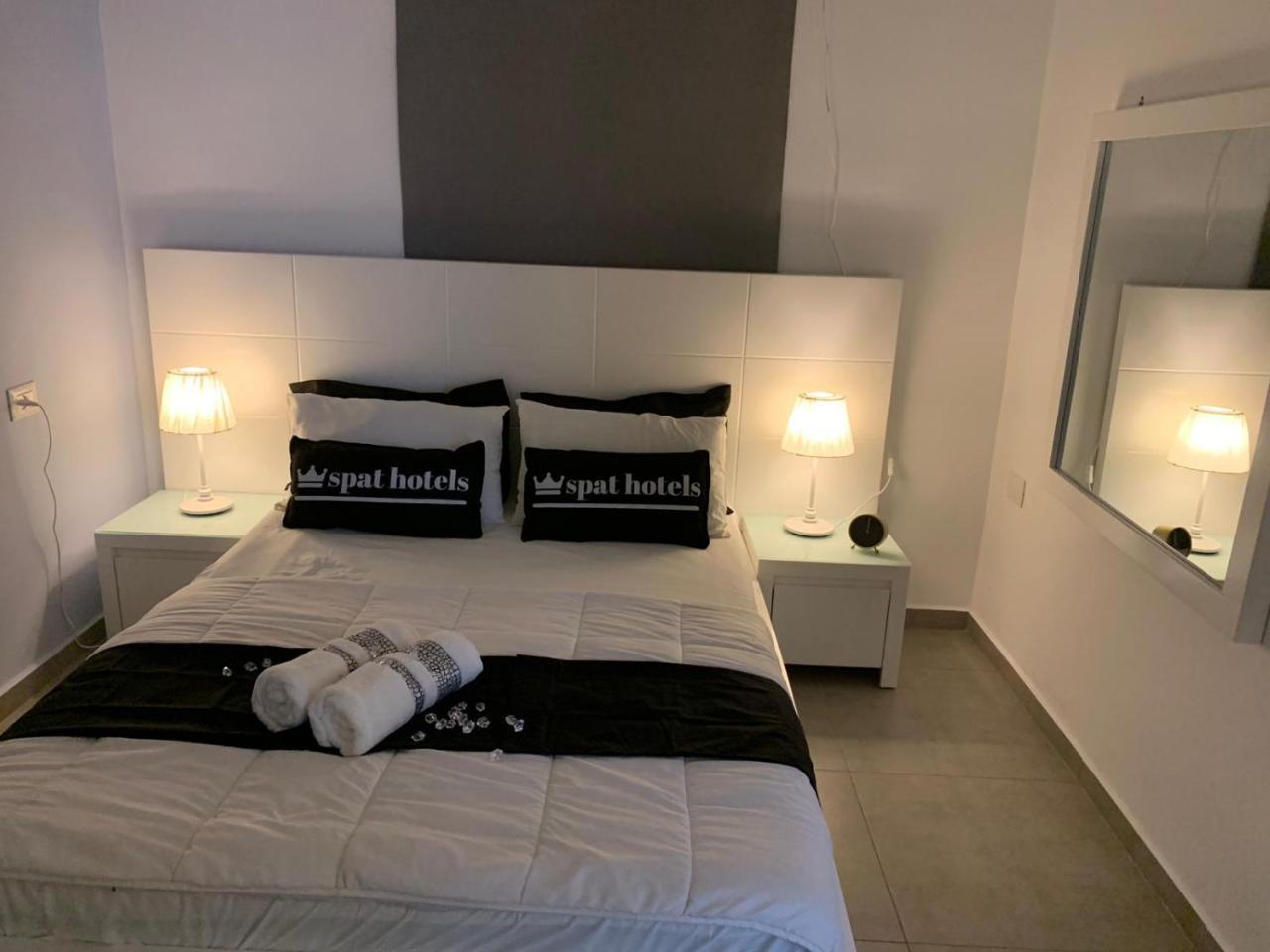 Spat Apartments Bat Yam Eksteriør bilde
